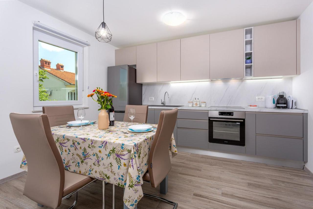 Kvarner Bay 4* - Apartments 1 & 3 リエカ エクステリア 写真