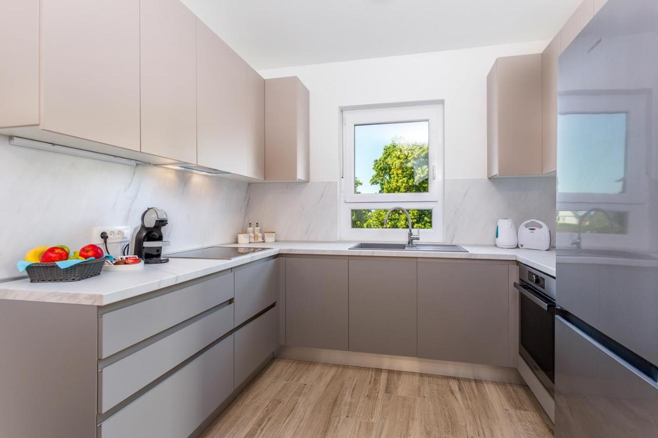 Kvarner Bay 4* - Apartments 1 & 3 リエカ エクステリア 写真