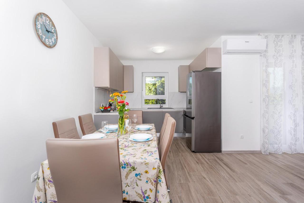 Kvarner Bay 4* - Apartments 1 & 3 リエカ エクステリア 写真