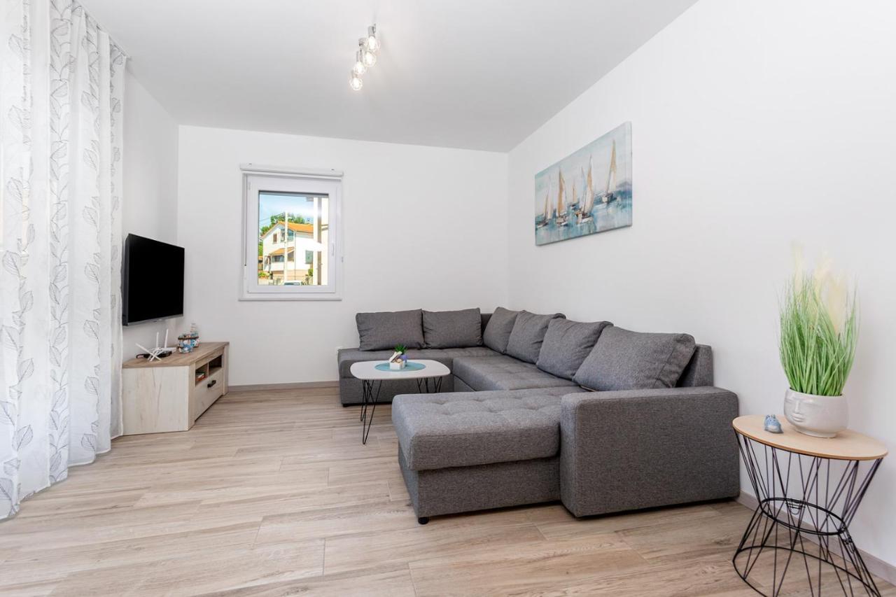 Kvarner Bay 4* - Apartments 1 & 3 リエカ エクステリア 写真